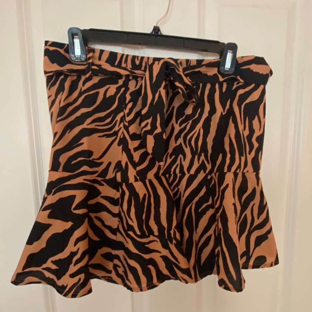 Skorts Animal Print Size Large